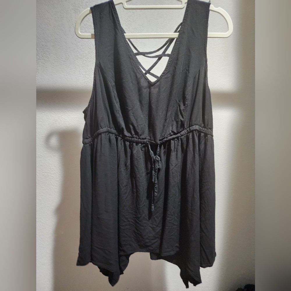 Torrid Size 2 Hanky Hem Black Sleeveless Top